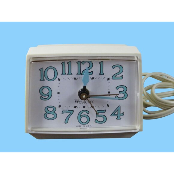 Vintage Westclox Bold EZ Read Electric Alarm Clock Model 22442 - Picture 2 of 6